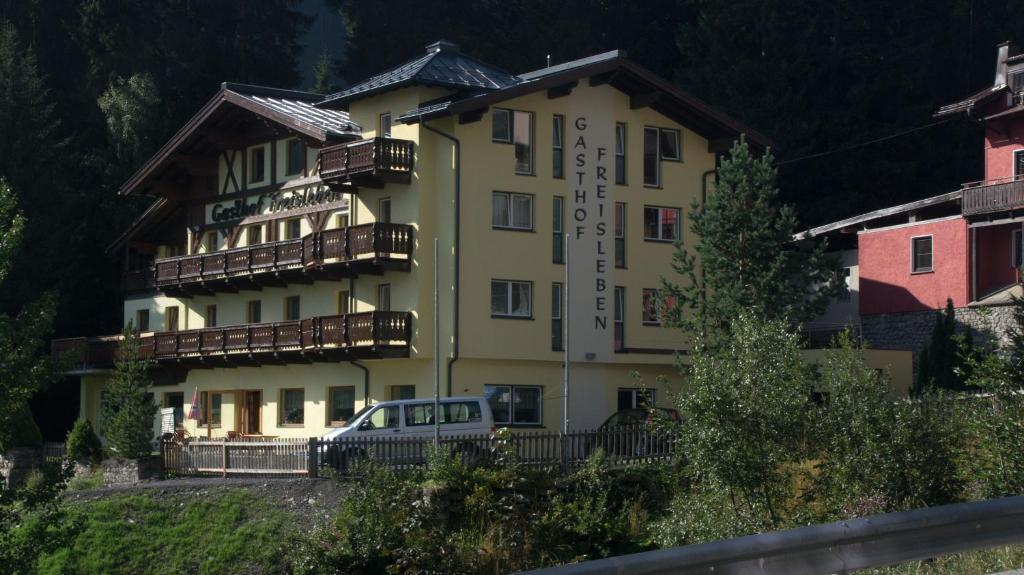 "Quality Hosts Arlberg" Hotel-Gasthof Freisleben Санкт-Антон-ам-Арльберг Екстер'єр фото